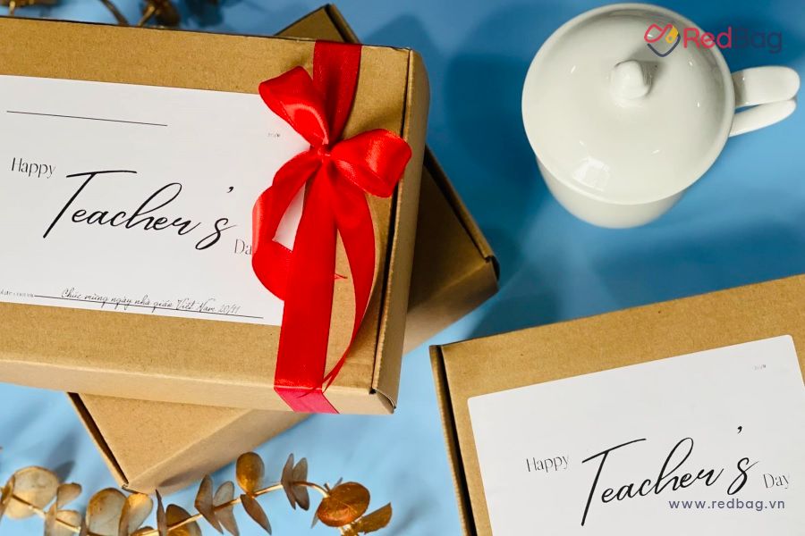 Quà Tặng Cho Giáo Viên Nữ Ý Nghĩa Từ Cao Cấp Đến Tiết Kiệm: Hướng Dẫn Chi Tiết & So Sánh An Toàn 2026